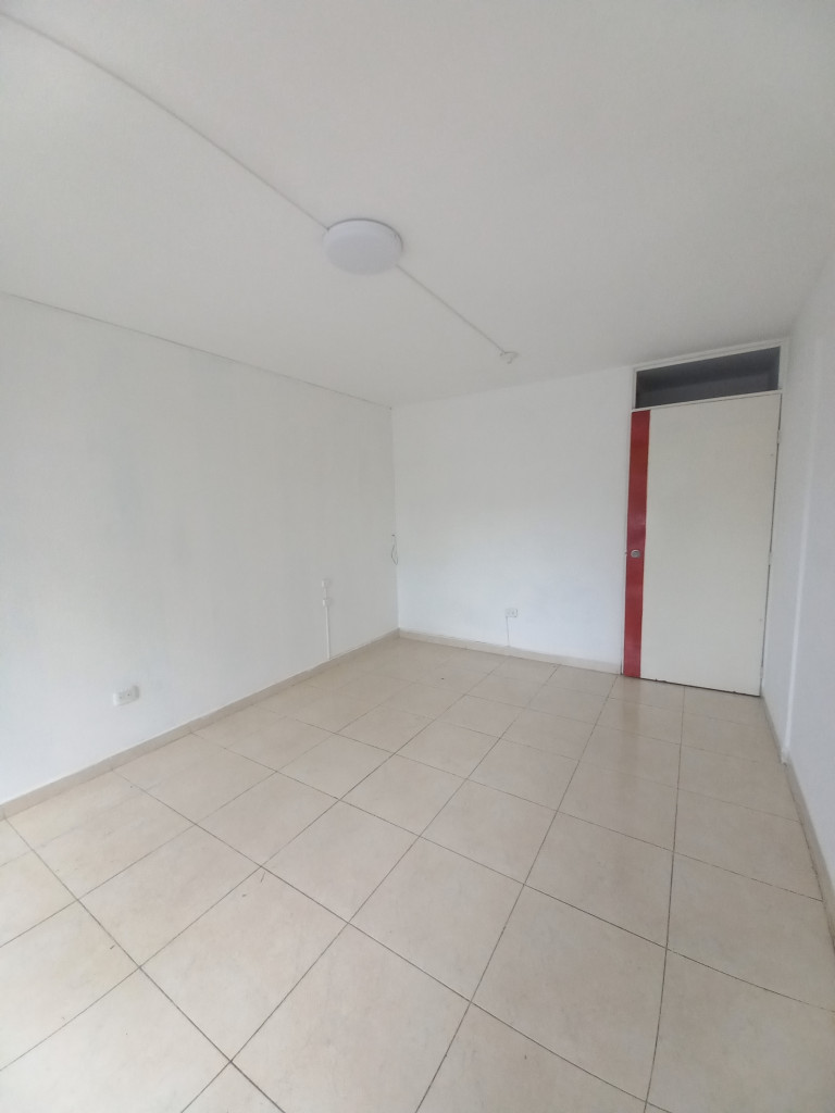 LOCAL en ARRIENDO en LOCAL PASEO DE SAN FRANCISCO PRIMER PISO — 4