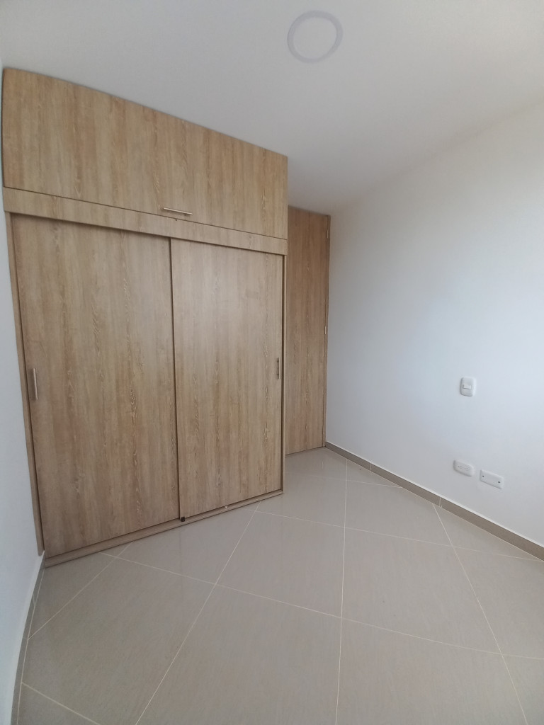 Apartamento En Arriendo - C.r Lyla Hacienda Santa Cruz Piso 5 Sin Ascensor, Ibagué