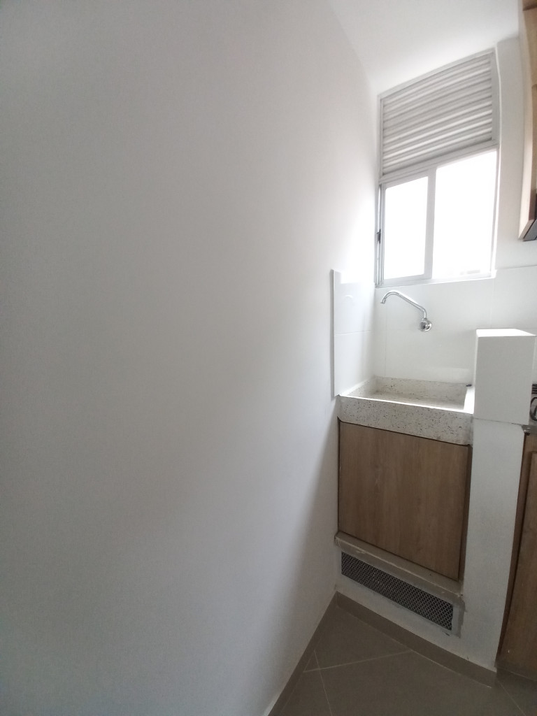 Apartamento En Arriendo - C.r Lyla Hacienda Santa Cruz Piso 5 Sin Ascensor, Ibagué