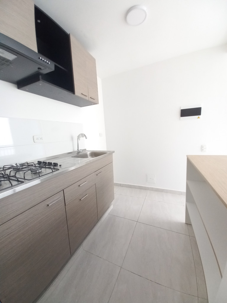 Apartamento En Arriendo - C.r Lyla Hacienda Santa Cruz Piso 4 Sin Ascensor, Ibagué