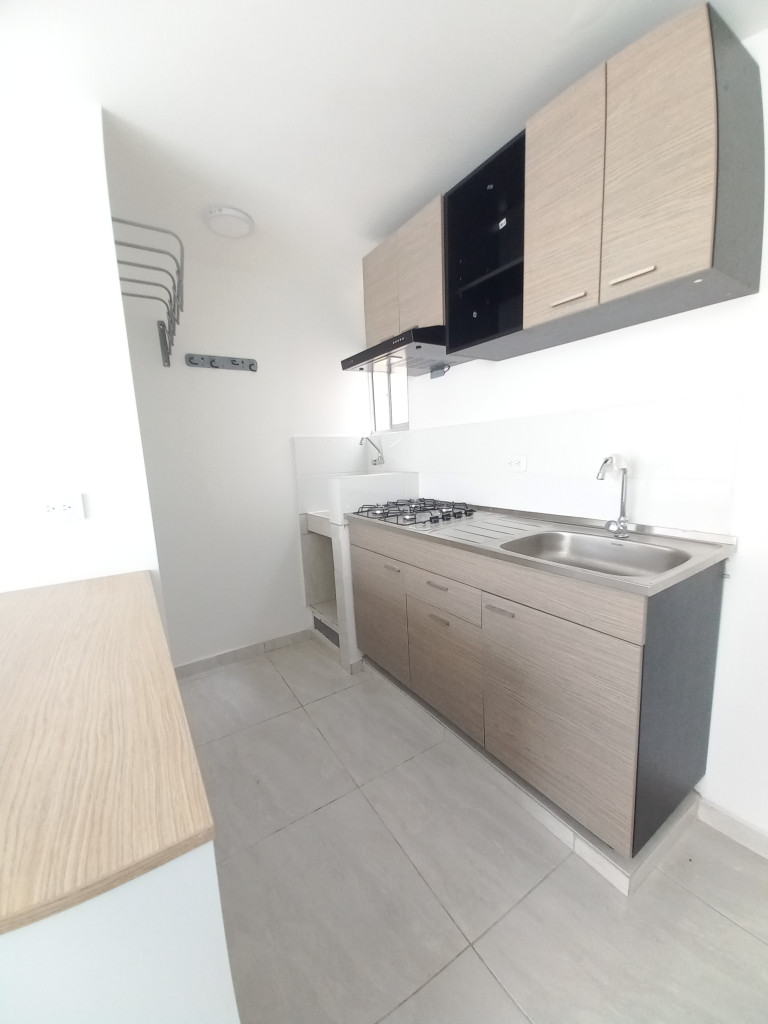 Apartamento En Arriendo - C.r Lyla Hacienda Santa Cruz Piso 4 Sin Ascensor, Ibagué