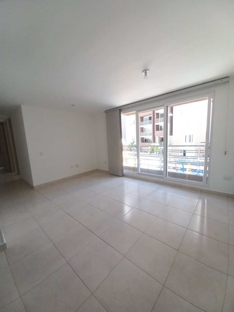 APARTAMENTO en ARRIENDO en C.R BOSQUE SAN ANGEL PISO 2 — 5