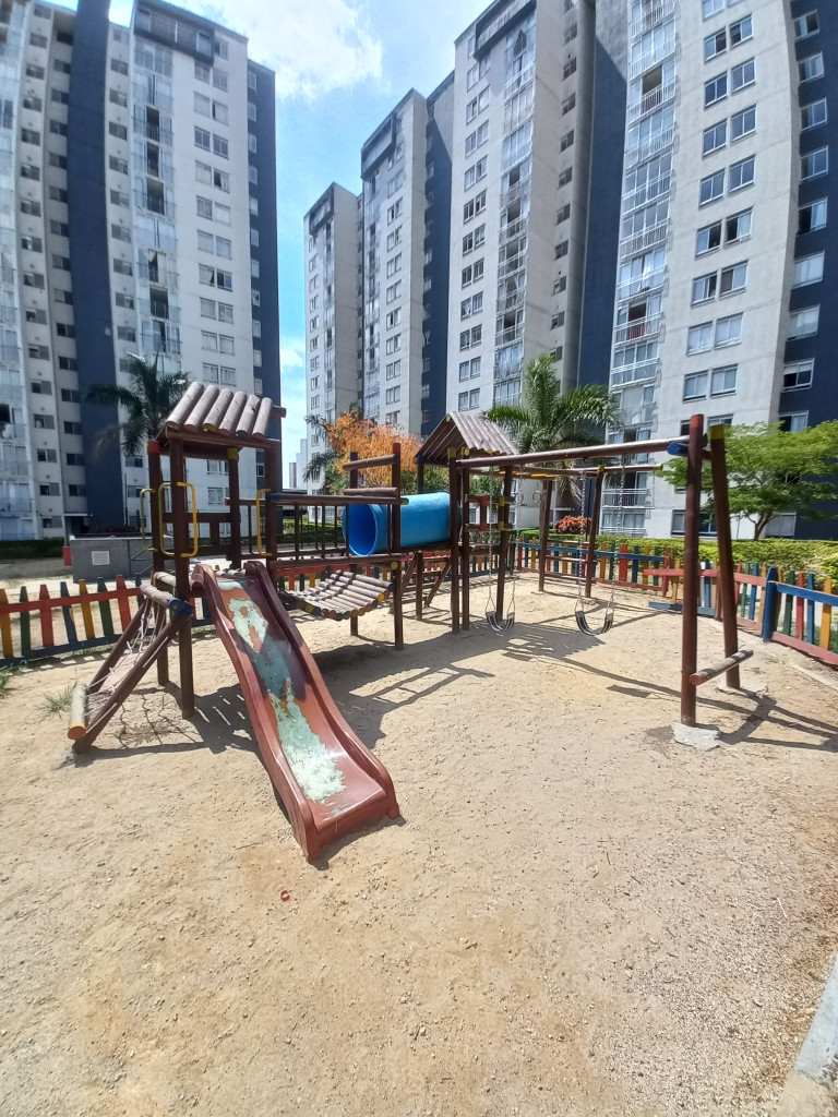 Apartamento En Arriendo - C.r Fortezza L Piso 11, Ibagué