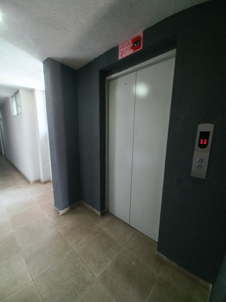 APARTAMENTO en ARRIENDO en C.R FORTEZZA l PISO 11 — 4