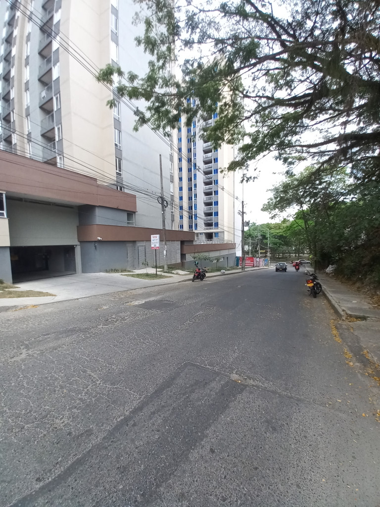 APARTAMENTO en ARRIENDO en C.R LIF 91 PISO 10 — 2