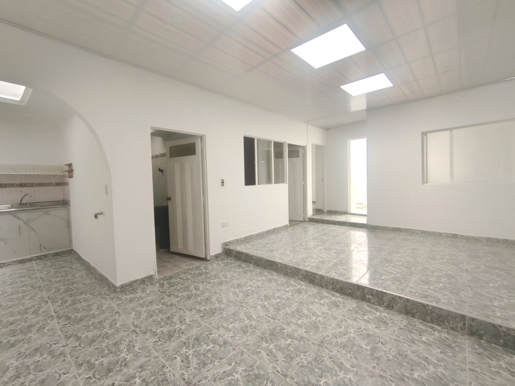 APARTAMENTO en VENTA en FUSACATAN PISO 1 — 3