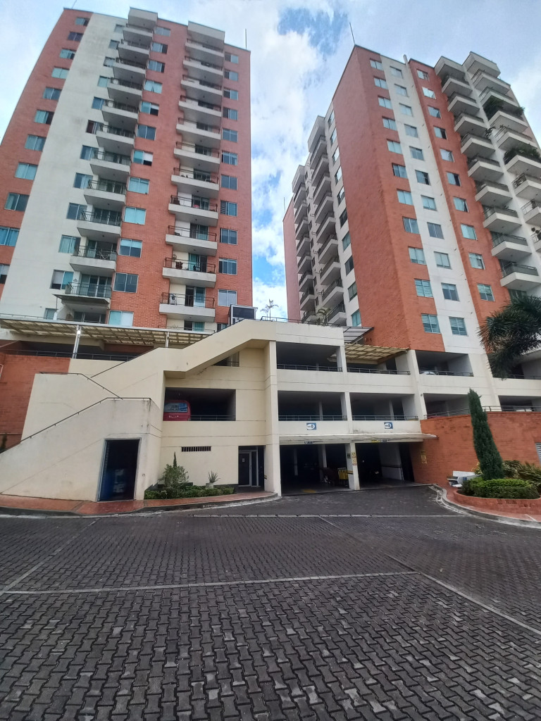 APARTAMENTO en ARRIENDO en TORREON PIEDRA PINTADA ETAPA 2 PISO 8 — 2