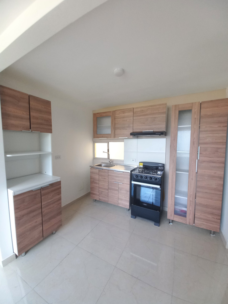 Apartamento En Arriendo - C.r Terra Santa Cruz Piso 8, Ibagué