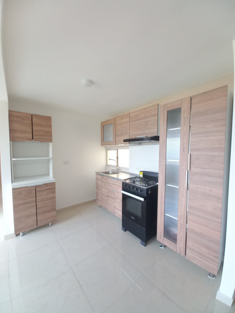 Apartamento En Arriendo - C.r Terra Santa Cruz Piso 8, Ibagué
