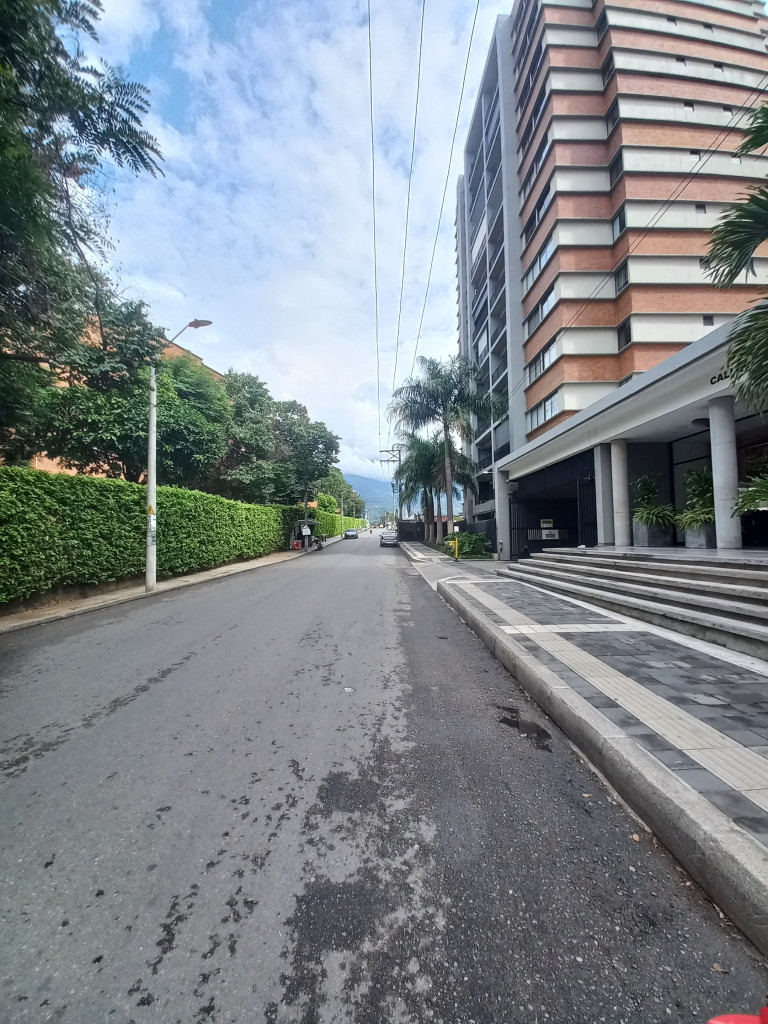 APARTAMENTO en ARRIENDO en CONDOMINIO VILA NOVA PISO 7
