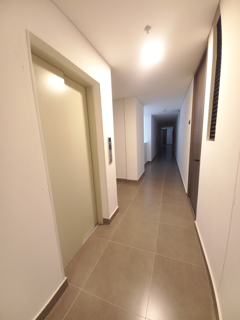 APARTAMENTO en ARRIENDO en CONDOMINIO VILA NOVA PISO 7 — 5