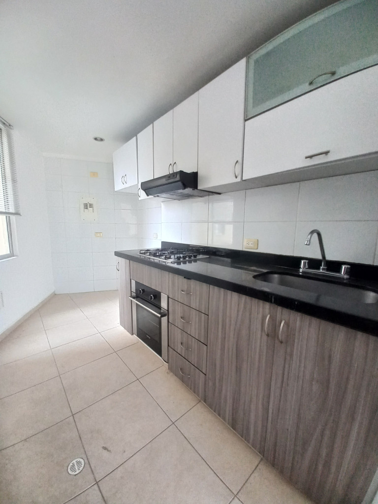 Apartamento En Arriendo - Edificio Balcones De Provenza Piso 4, Ibagué