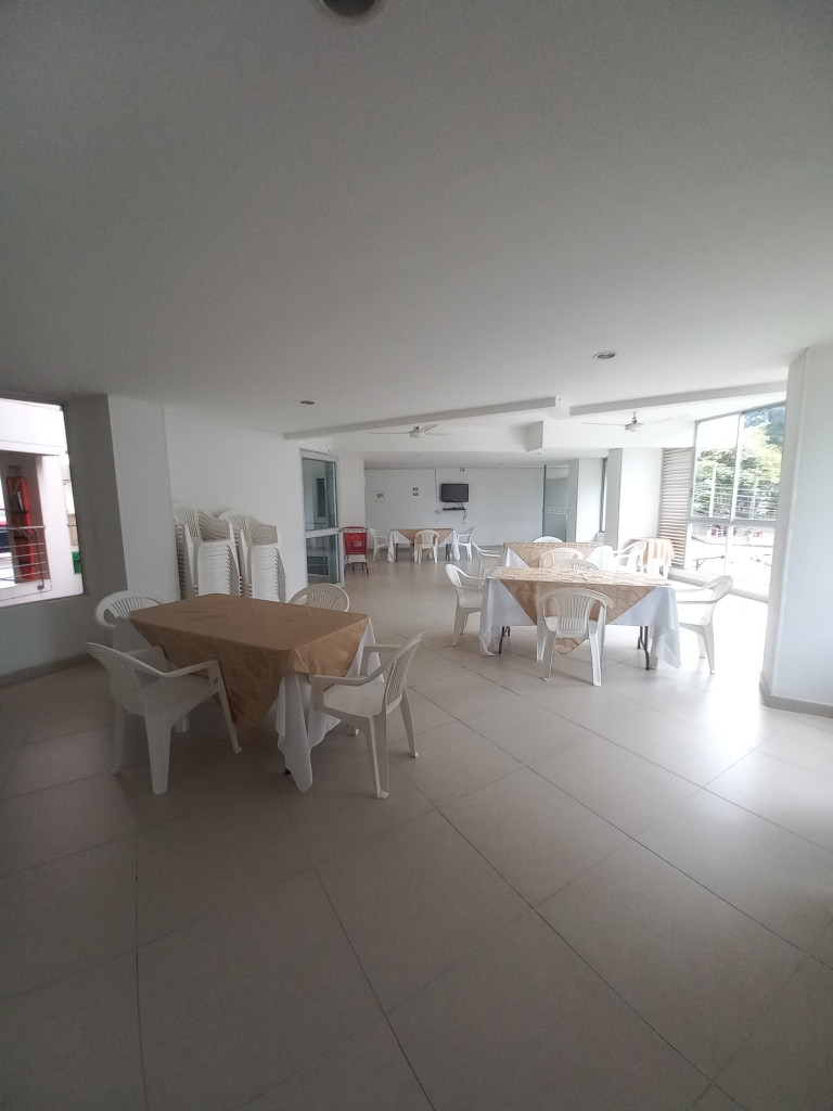 Apartamento En Arriendo - Edificio Balcones De Provenza Piso 4, Ibagué