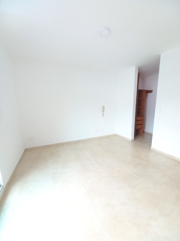 Apartamento En Arriendo - C.r Riviera Piso 2, Ibagué