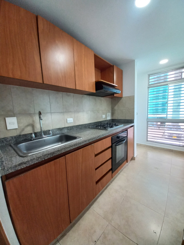 Apartamento En Arriendo - C.r Riviera Piso 2, Ibagué