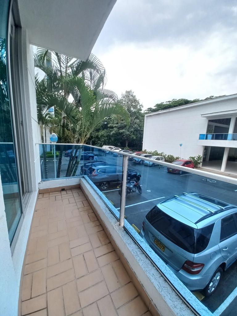 APARTAMENTO en ARRIENDO en C.R RIVIERA PISO 2 — 5