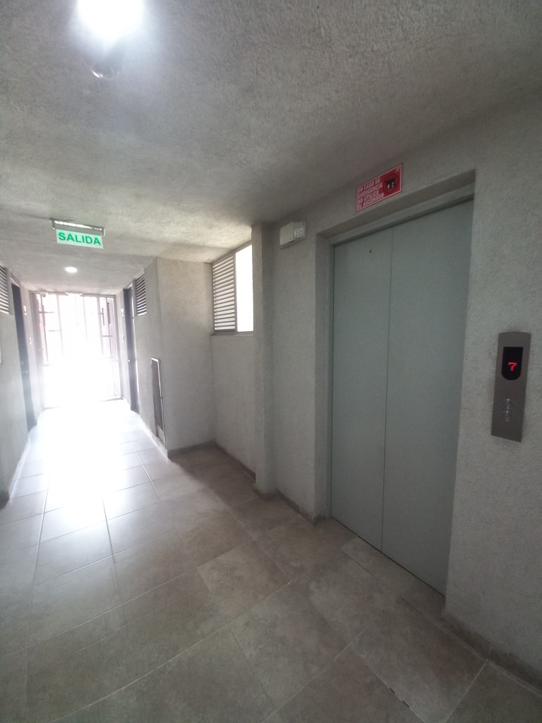 APARTAMENTO en ARRIENDO en C.R FORTEZZA || PISO 7 — 5