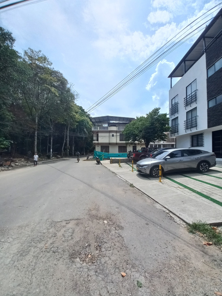 APARTAMENTO en ARRIENDO en URB HDA PIEDRAPINTADA TERCER PISO — 2