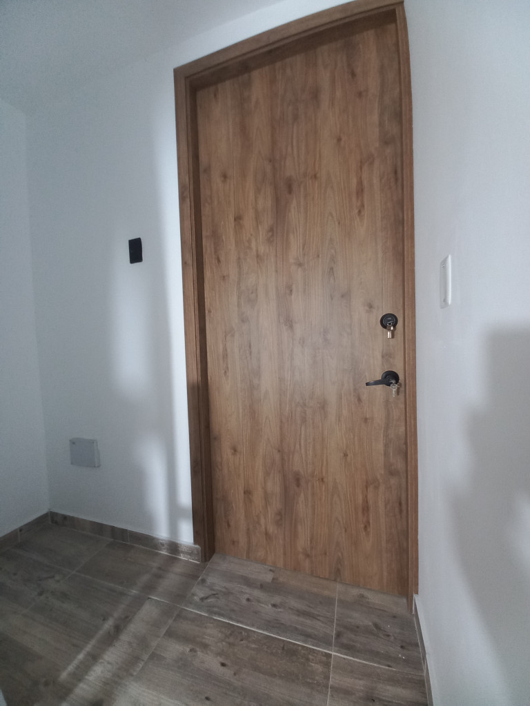 APARTAMENTO en ARRIENDO en URB HDA PIEDRAPINTADA TERCER PISO — 4