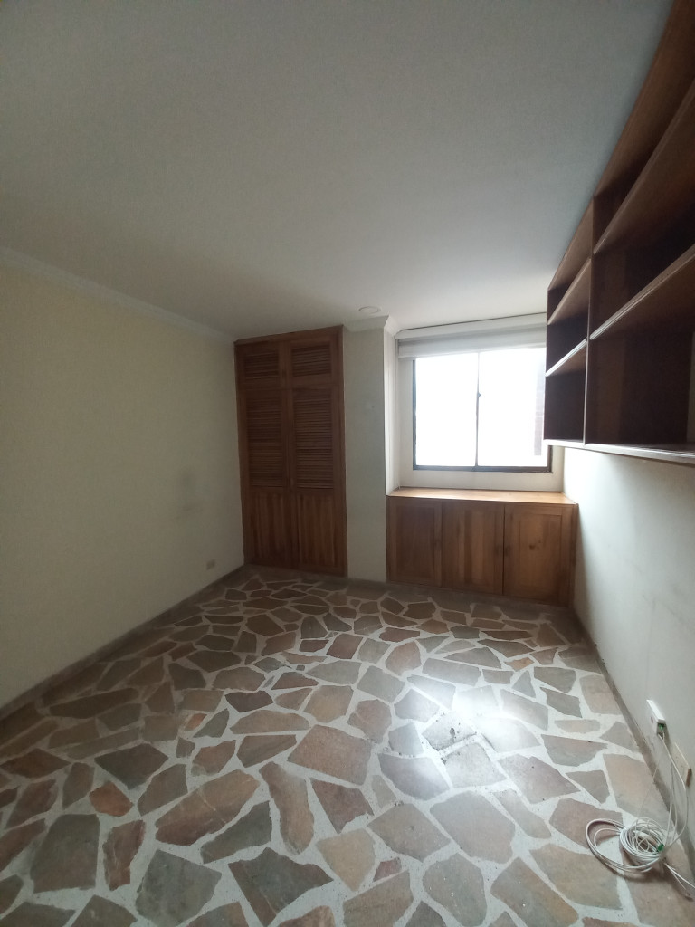 Apartamento En Venta - Edifidio Tejares Del Eden Piso 6, Ibagué
