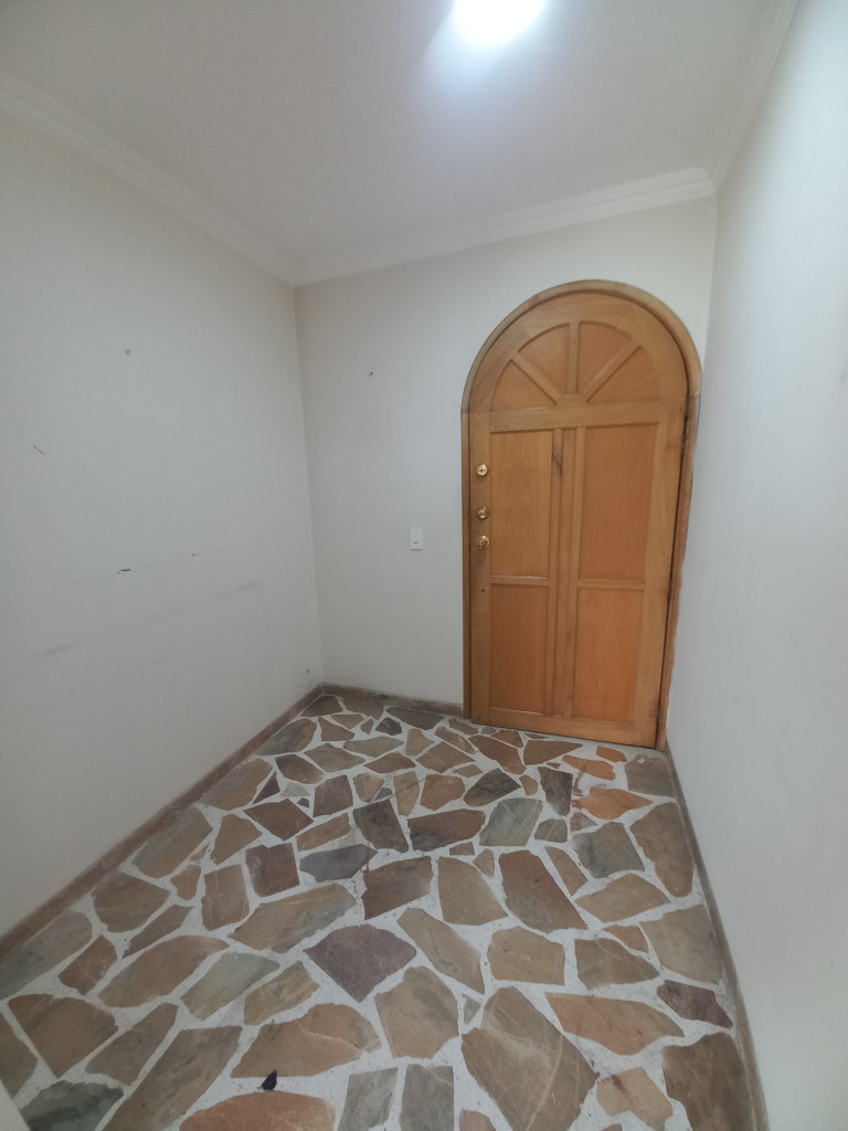 Apartamento En Venta - Edifidio Tejares Del Eden Piso 6, Ibagué