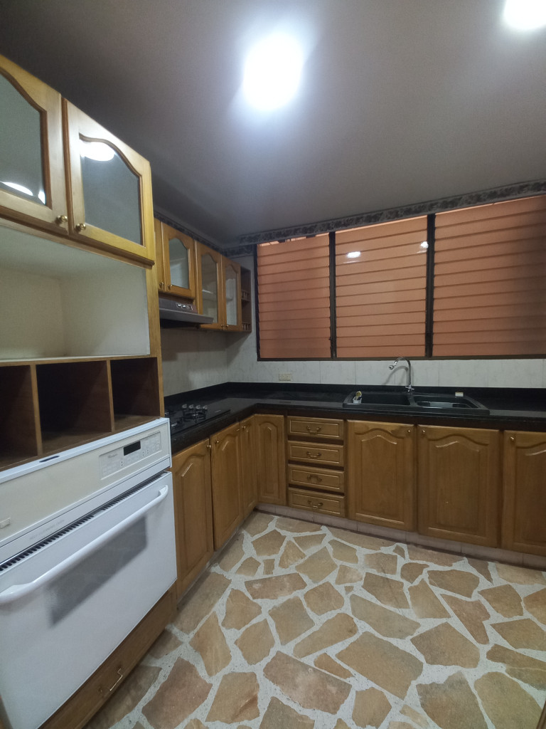 Apartamento En Venta - Edifidio Tejares Del Eden Piso 6, Ibagué