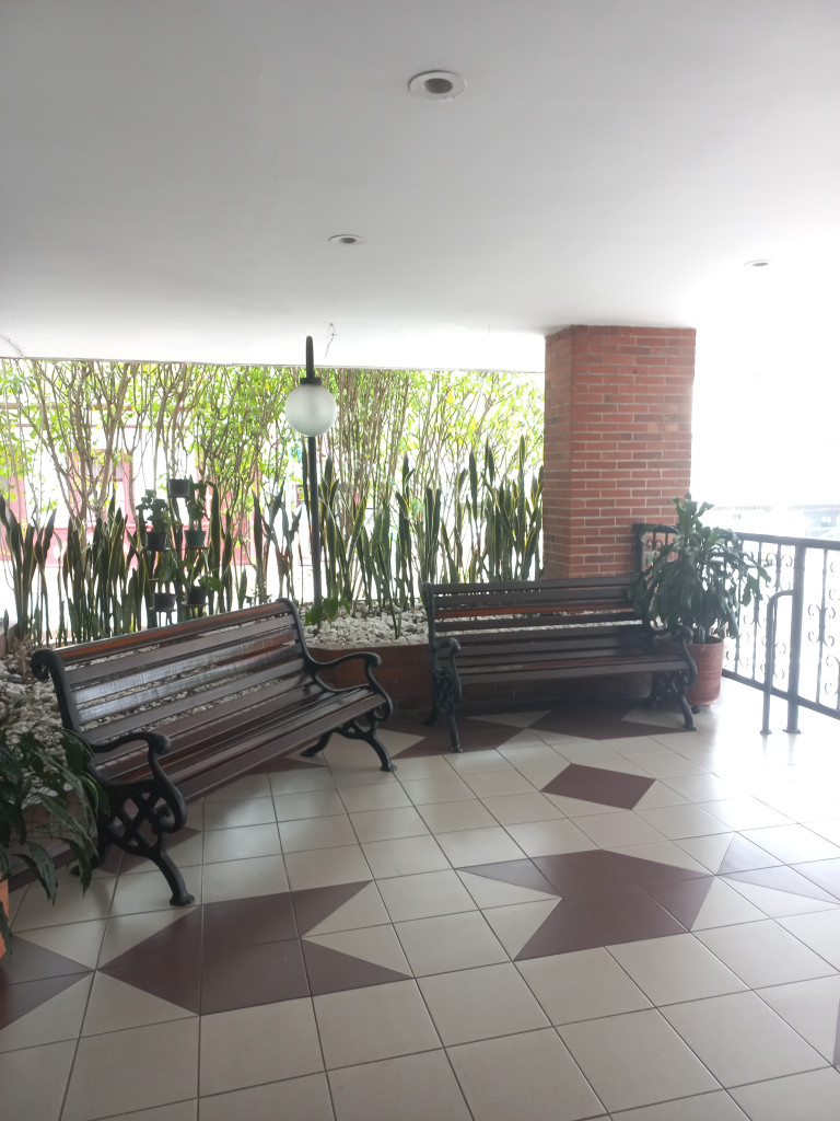 APARTAMENTO en VENTA en EDIFIDIO TEJARES DEL EDEN PISO 6 — 5