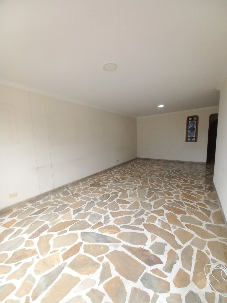Apartamento En Venta - Edifidio Tejares Del Eden Piso 6, Ibagué