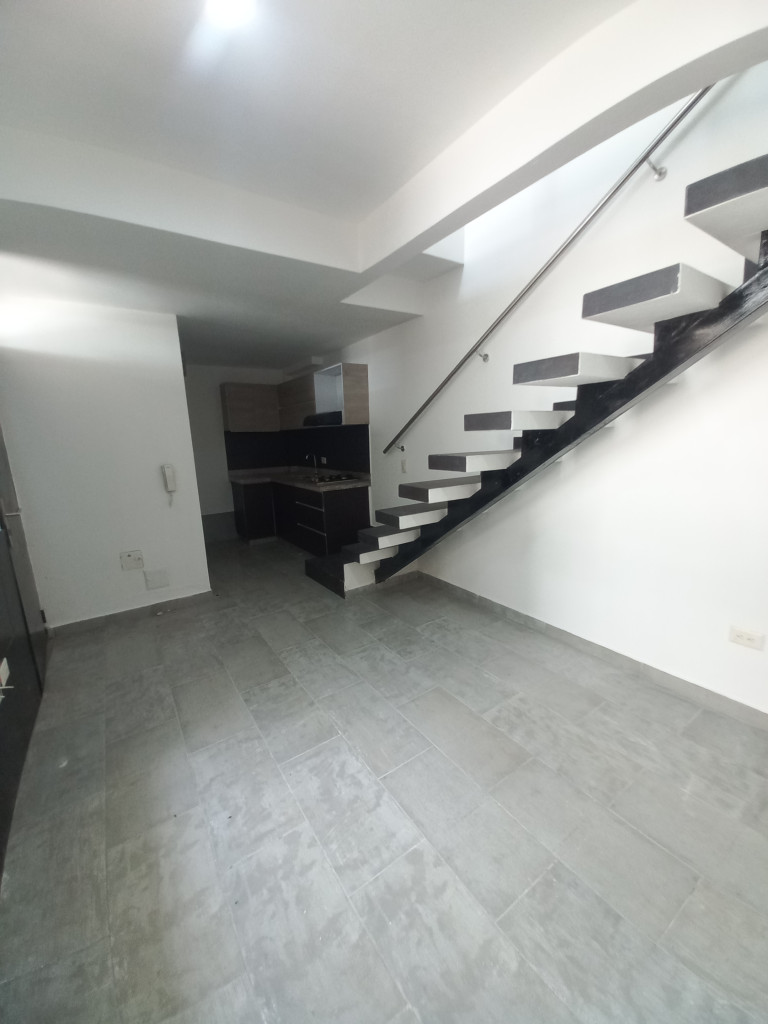Apartaestudio En Arriendo - Apartaestudio Duplex Casa Club, Ibagué