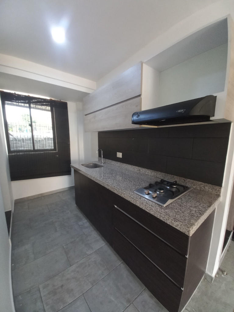 Apartaestudio En Arriendo - Apartaestudio Casa Club Piso 2, Ibagué