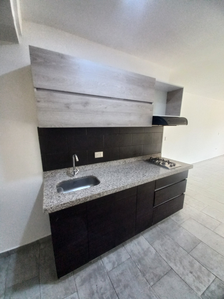 Apartaestudio En Arriendo - Apartaestudio Casa Club Piso 2, Ibagué