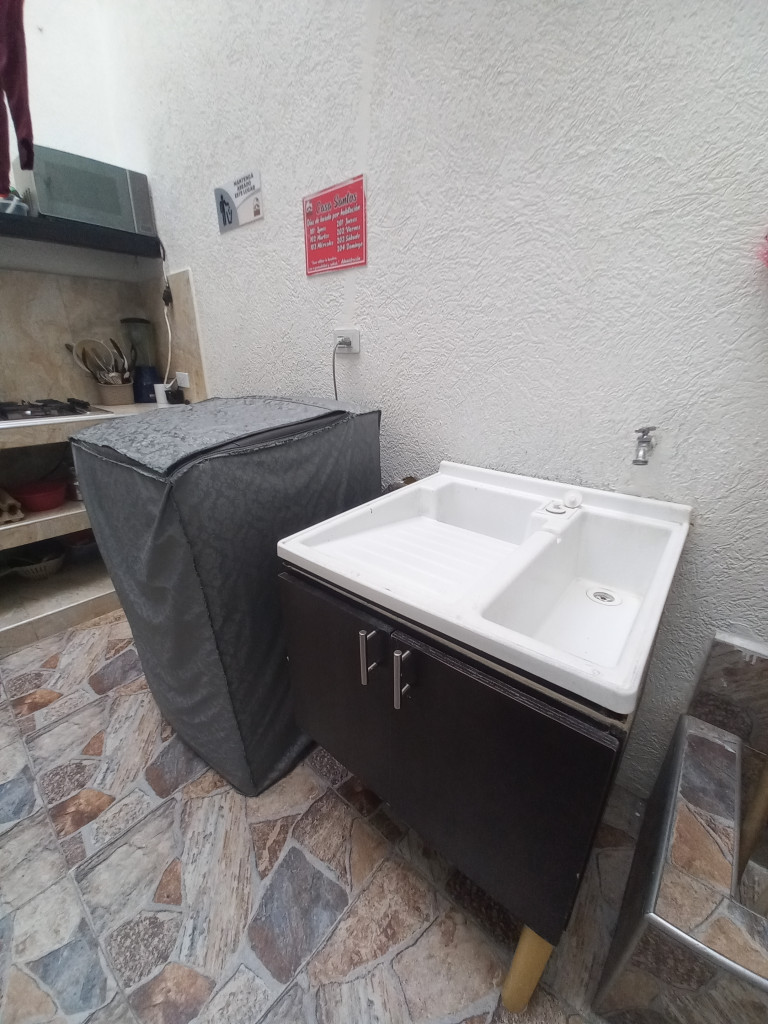 Casa En Venta - La Castellana Dos Casas En Una Comerciales, Ibagué