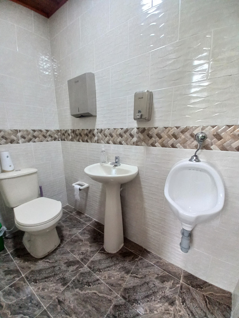 Casa En Venta - La Castellana Dos Casas En Una Comerciales, Ibagué