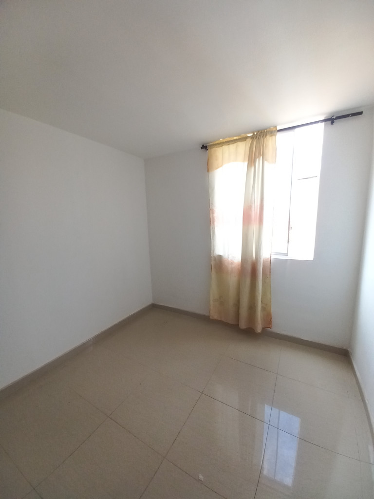 Apartamento En Arriendo - C.r Almendros Piso 4, Ibagué