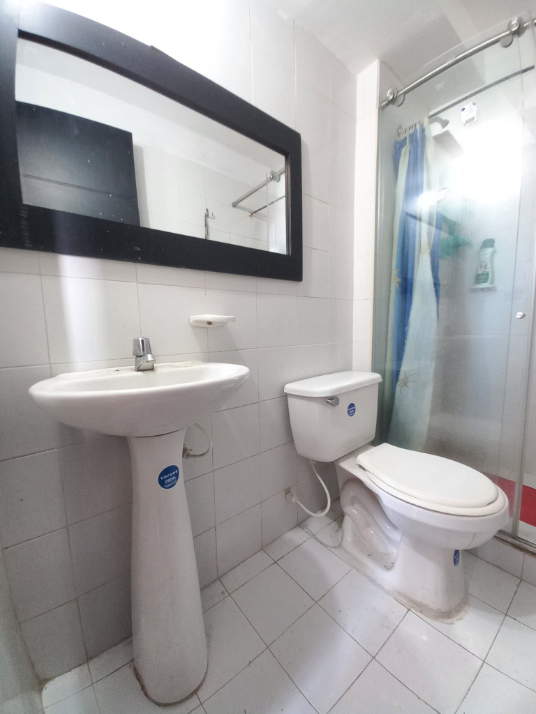 Apartamento En Arriendo - C.r Almendros Piso 4, Ibagué