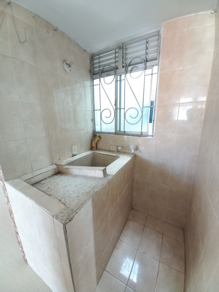 Apartamento En Arriendo - C.r Almendros Piso 4, Ibagué