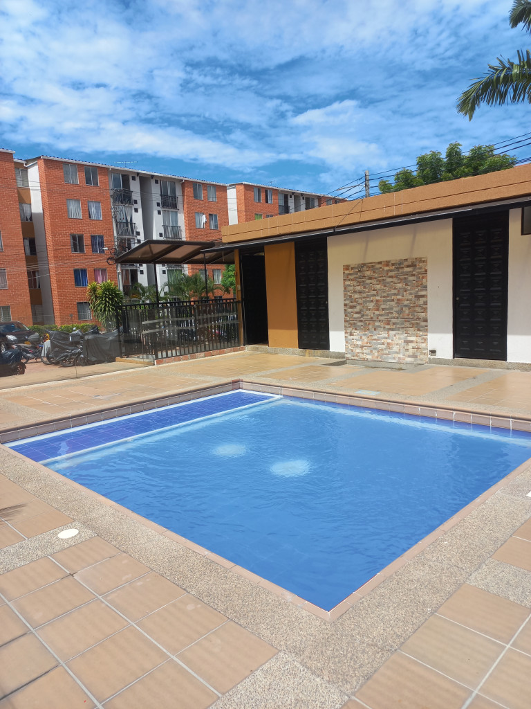 Apartamento En Arriendo - C.r Almendros Piso 4, Ibagué