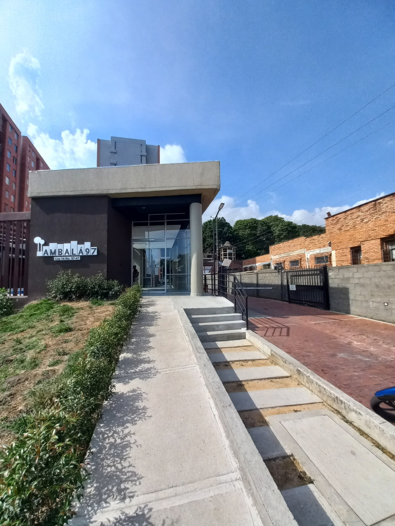 APARTAMENTO en ARRIENDO en CONJUNTO RESIDENCIAL AMBALA 97 PISO 12