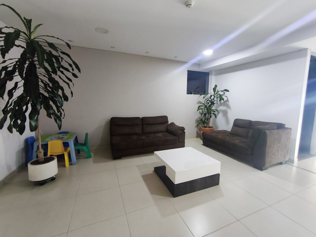 APARTAESTUDIO en ARRIENDO en CONJUNTO RESIDENCIAL COLINAS DE MANILA PISO 8 — 2