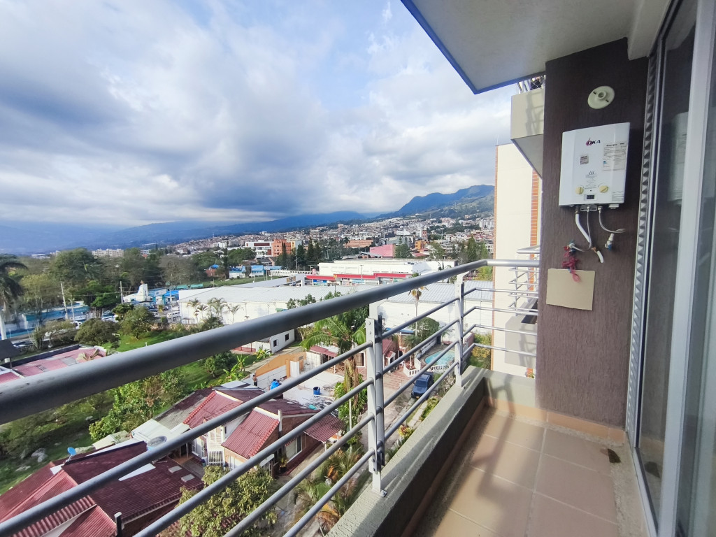 APARTAESTUDIO en ARRIENDO en CONJUNTO RESIDENCIAL COLINAS DE MANILA PISO 8 — 5