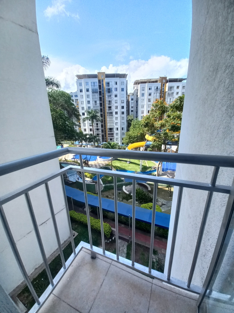 Apartamento En Arriendo - C.r Yerbabuena Piso 4, Ibagué