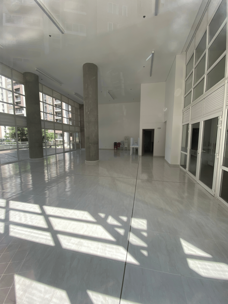APARTAMENTO en ARRIENDO en C.R BOSQUE SAN ANGEL PISO 12 — 3