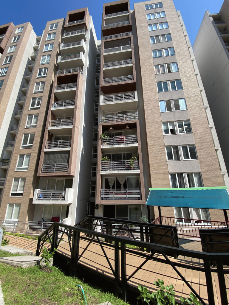 APARTAMENTO en ARRIENDO en C.R BOSQUE SAN ANGEL PISO 12 — 5