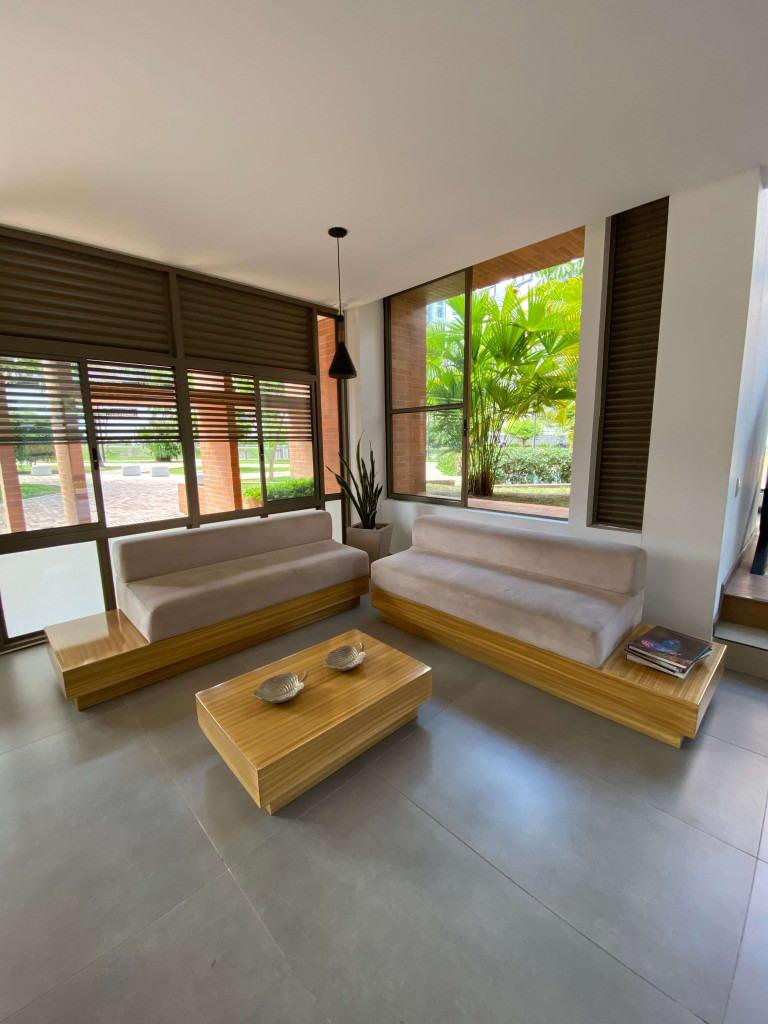 APARTAMENTO en ARRIENDO en C.R MALLORCA PISO 2 — 4