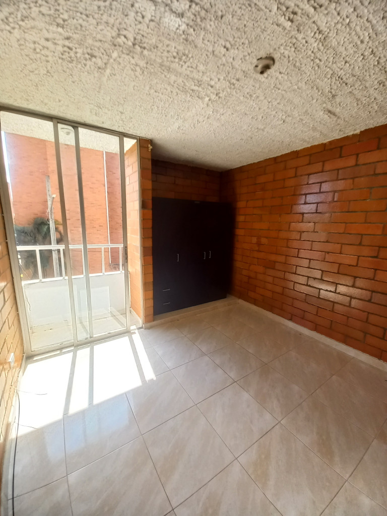 Apartamento En Arriendo - C.r Hacienda El Recreo Piso 3, Ibagué