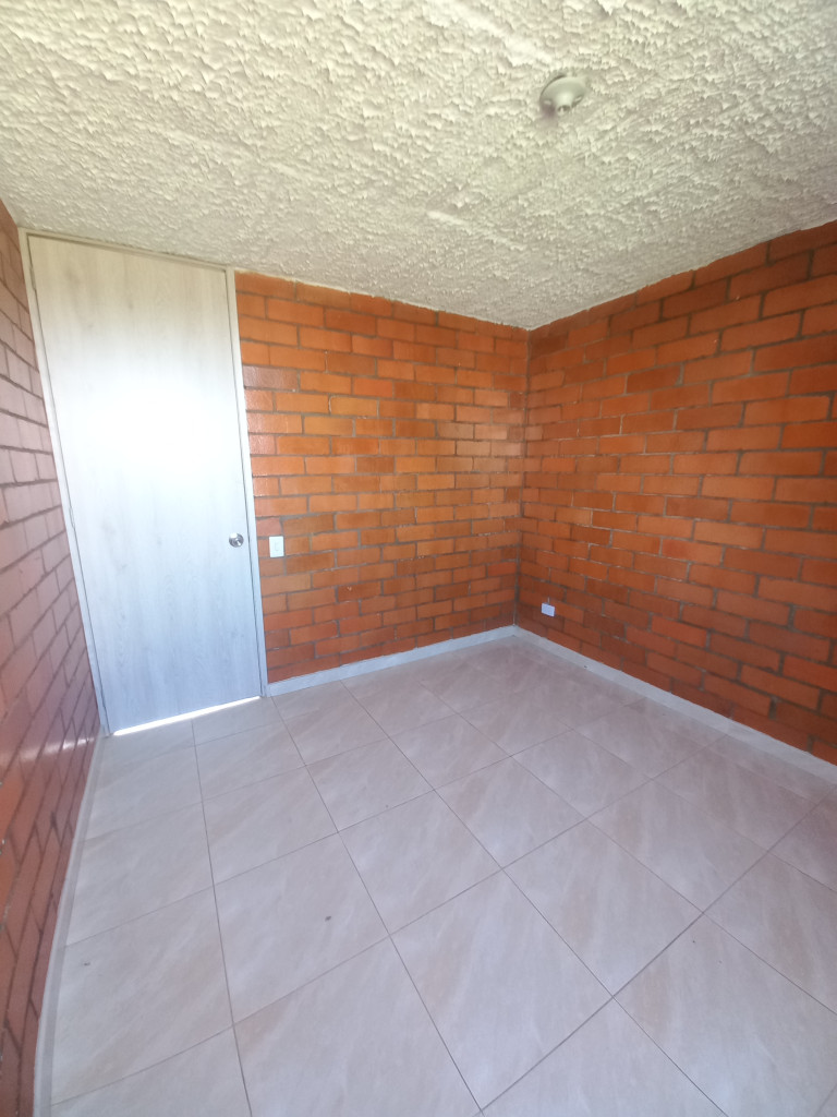 Apartamento En Arriendo - C.r Hacienda El Recreo Piso 3, Ibagué