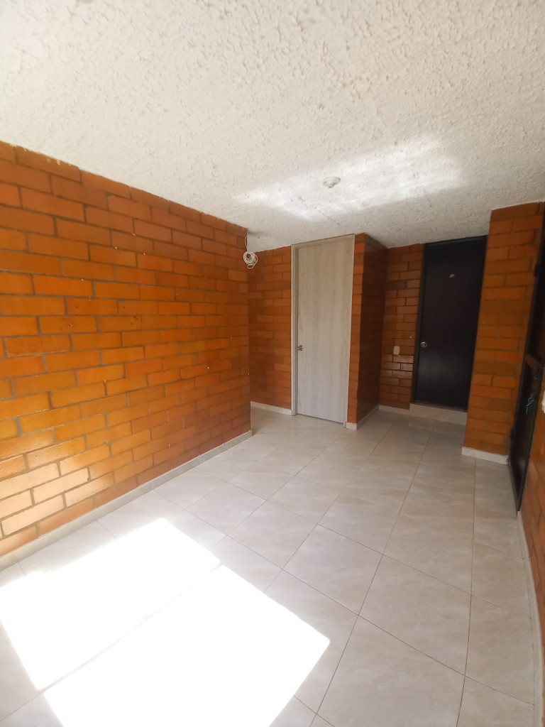 Apartamento En Arriendo - C.r Hacienda El Recreo Piso 3, Ibagué
