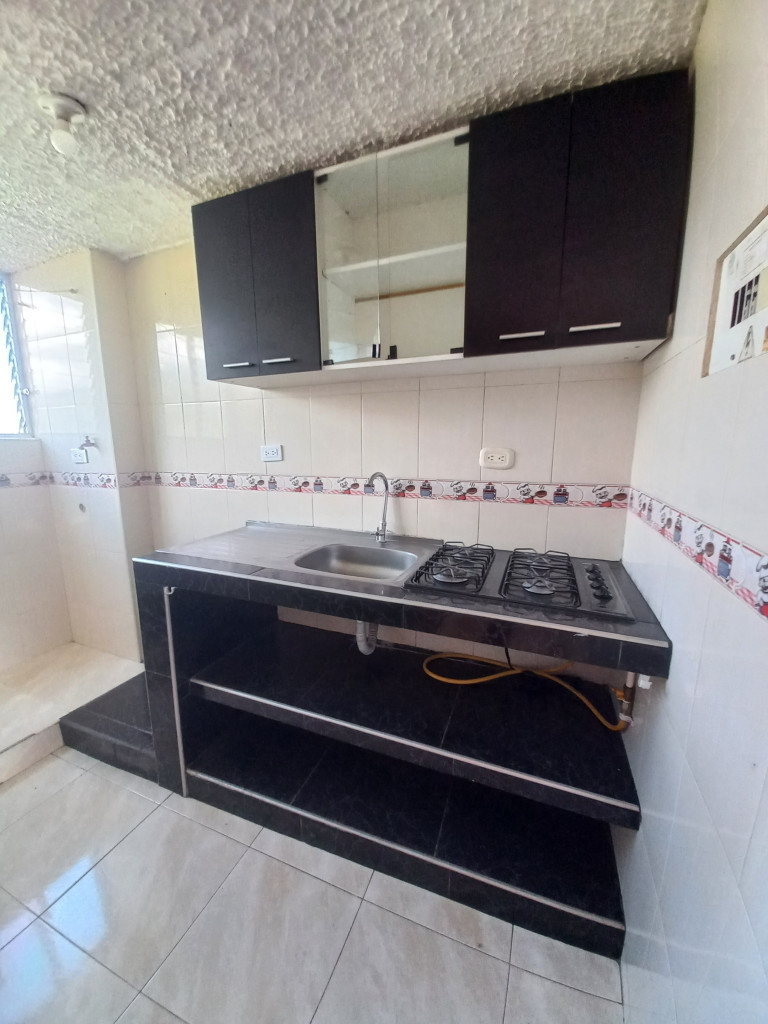 Apartamento En Arriendo - C.r Hacienda El Recreo Piso 3, Ibagué