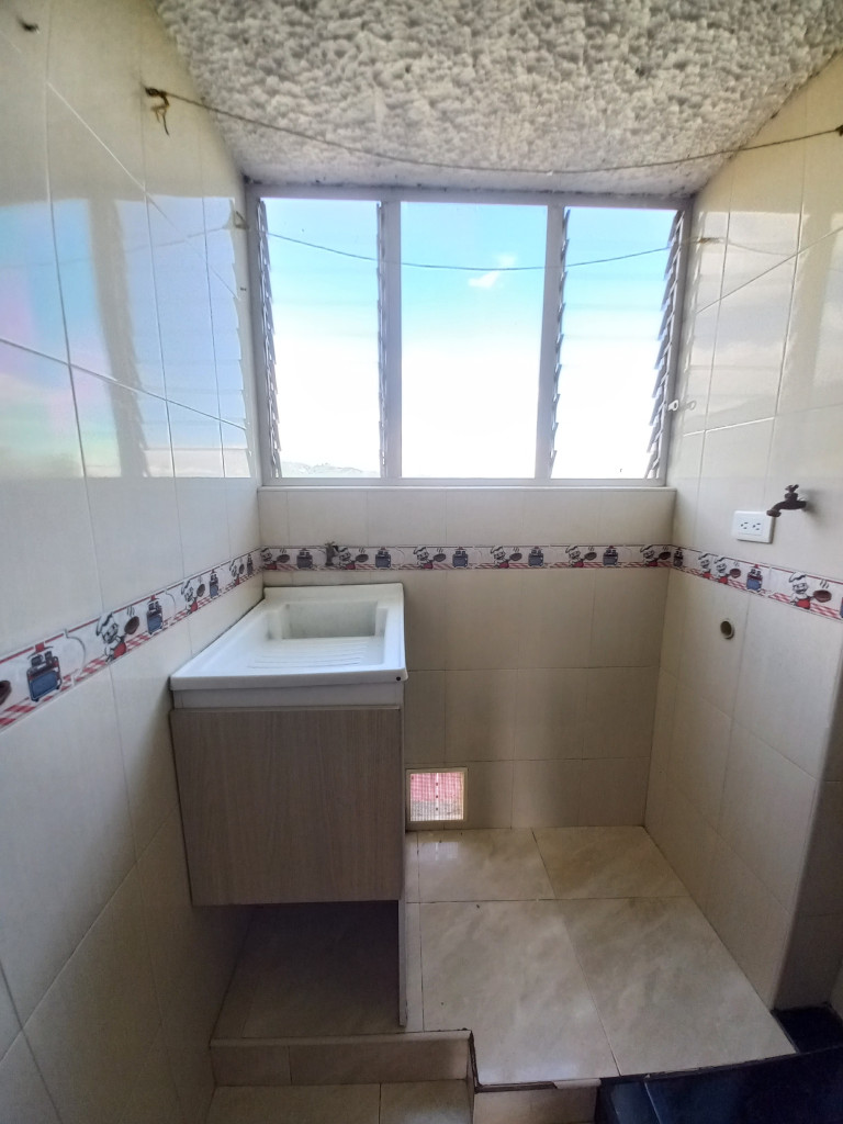 Apartamento En Arriendo - C.r Hacienda El Recreo Piso 3, Ibagué