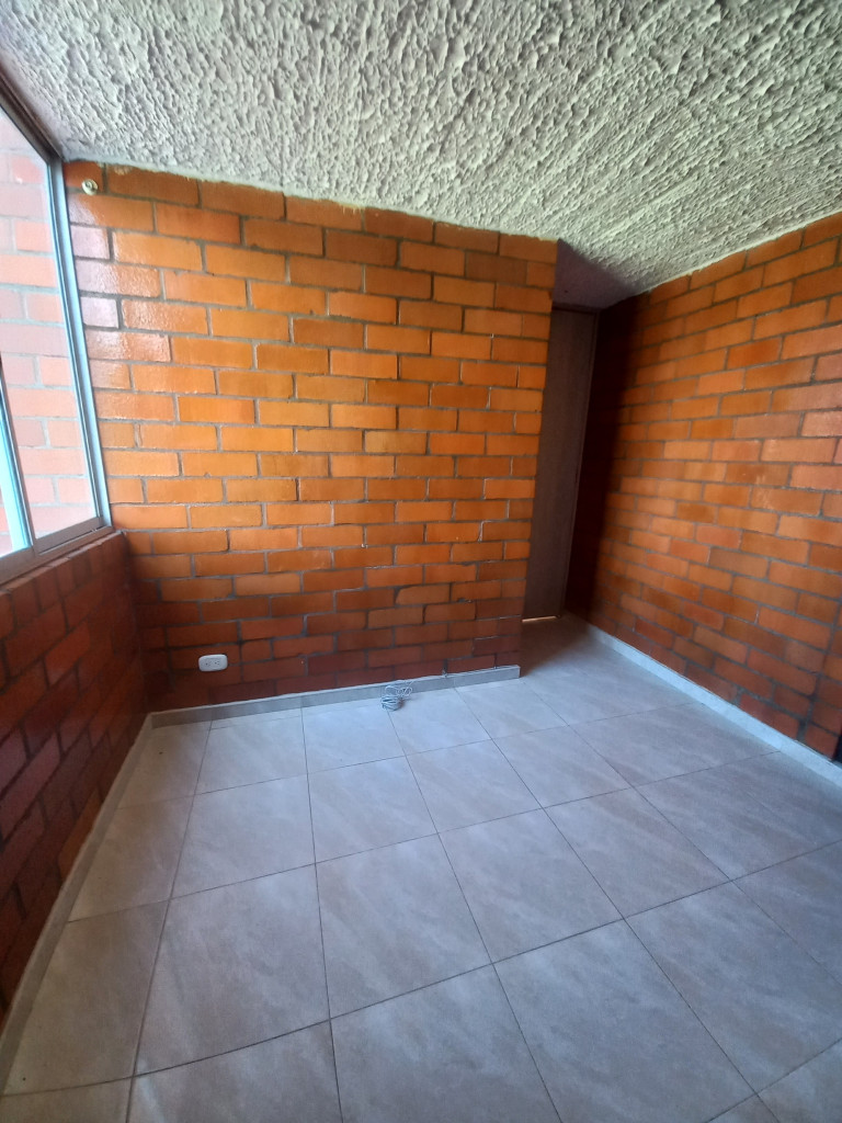 Apartamento En Arriendo - C.r Hacienda El Recreo Piso 3, Ibagué